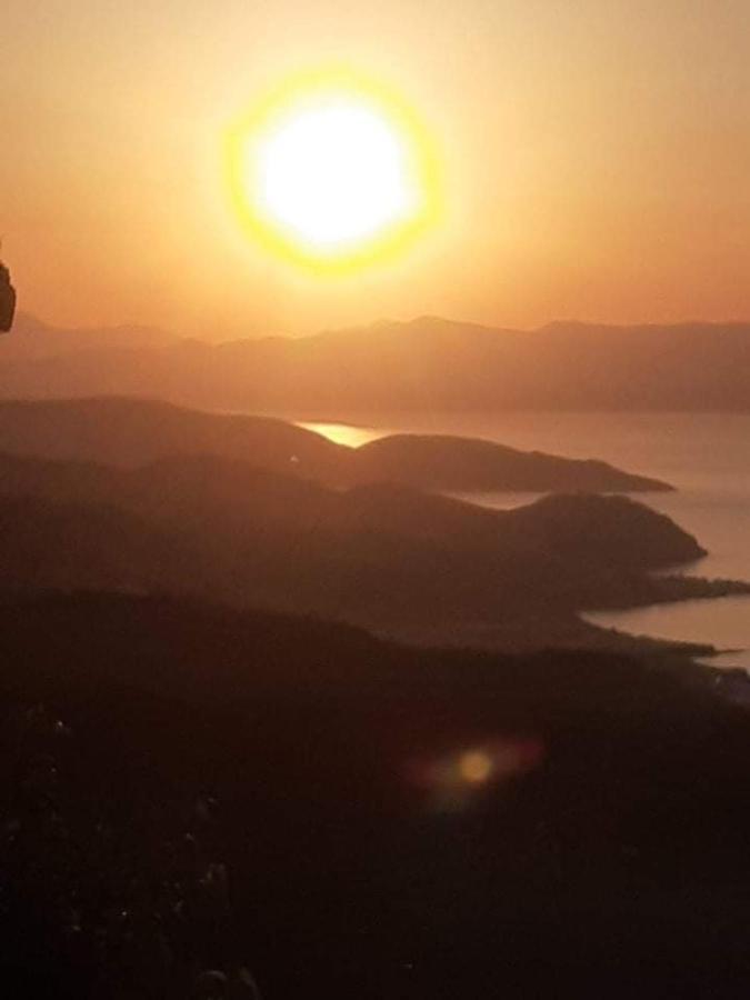 Maria'S Villa Mirsini  ภายนอก รูปภาพ