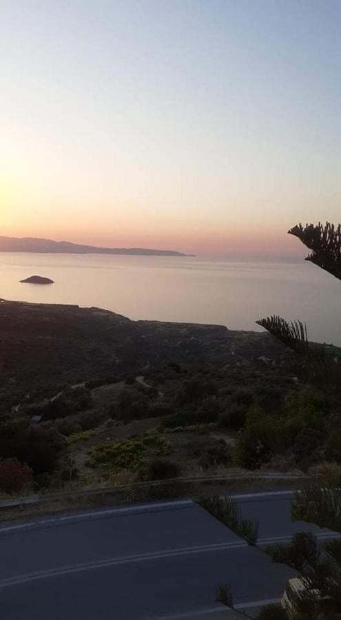 Maria'S Villa Mirsini  ภายนอก รูปภาพ